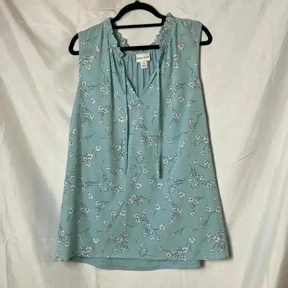 Ava & Viv floral top‎